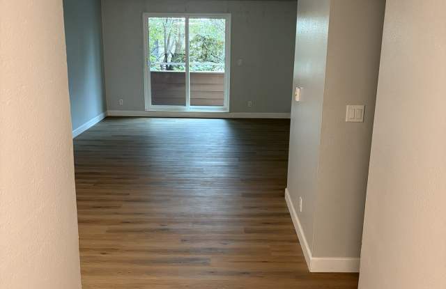 2901 Macarthur Boulevard Gallery 4
