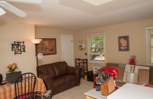 1203 E Dayton St photos photos