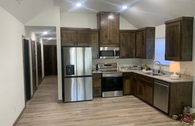 303 Isabella St photos photos