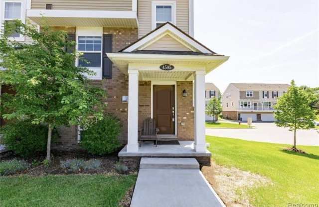 4585 Bradley Circle Gallery 2