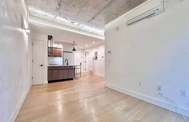 152 manhattan Gallery 2