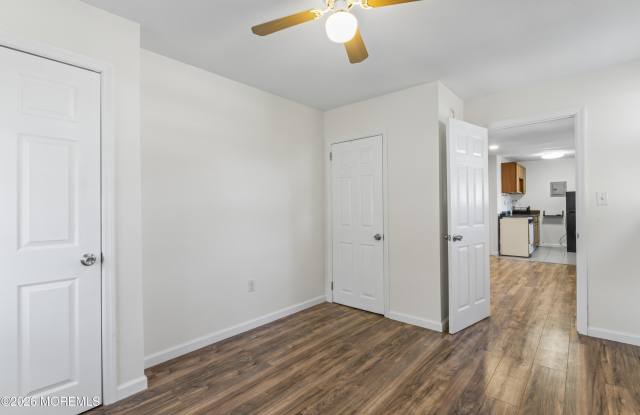 114 Chestnut Avenue Gallery 3