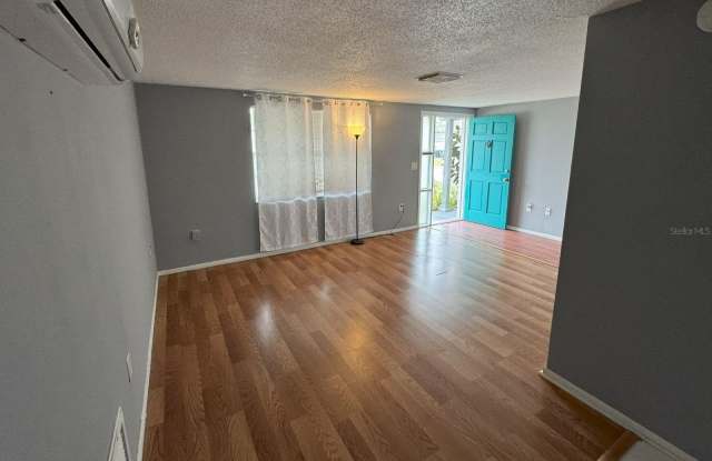 7410 CASTANEA Drive Gallery 4