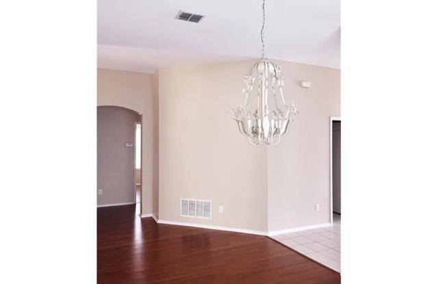 204 Grassy Creek Drive Gallery 3