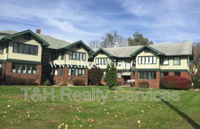 3510 E Fall Creek Parkway North Dr photos photos 3510 E Fall Creek Parkway North Dr photos photos