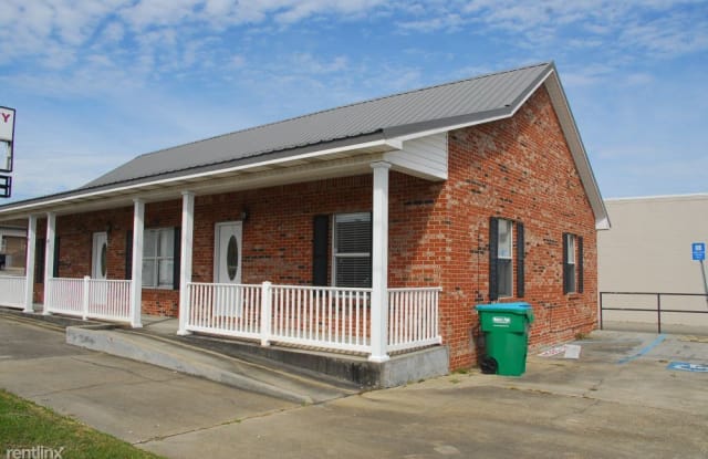 Commercial Property - 15332 Dedeaux Road, Gulfport, MS 39503