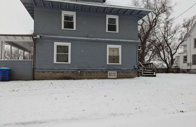 220 1/2 1st Ave NW - 220 1st Avenue Northwest, Oelwein, IA 50662 220 1/2 1st Ave NW - 220 1st Avenue Northwest, Oelwein, IA 50662