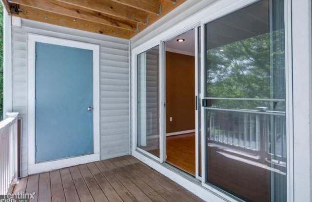 8796 Grasmere Ct Gallery 3