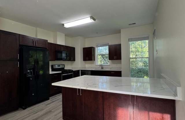 15607 EVERGLADE Lane Gallery 2