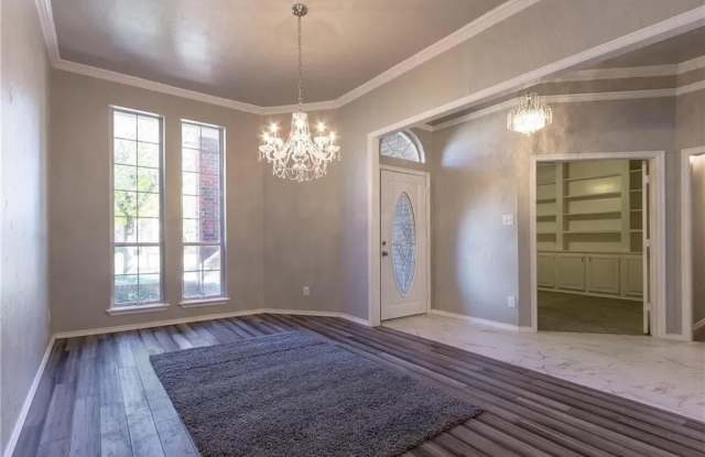 2501 Stanford Drive Gallery 4