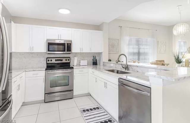 4450 BOTANICAL PLACE Circle unit: 301 photos photos