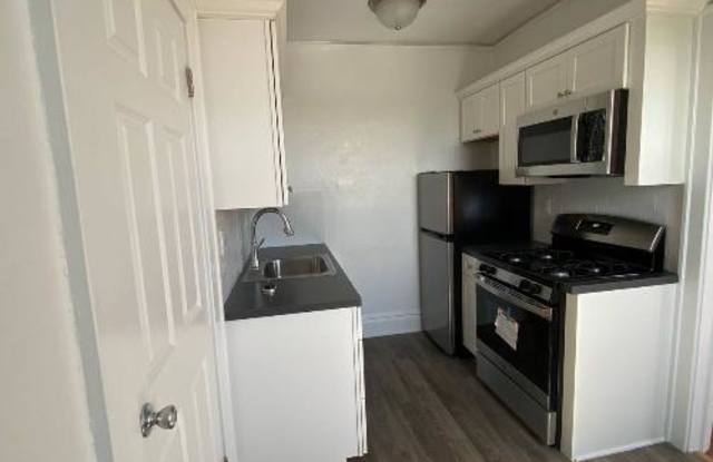 102 King Street - 102 King Street, Essex County, NJ 07110