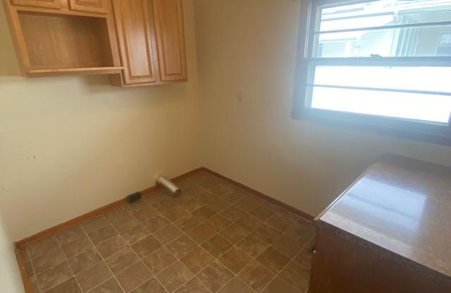 For Lease - 3 Bed, 1 Bath, 1400 sqft (Lebanon) Gallery 4