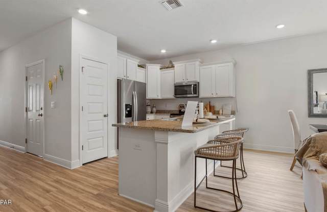 476 Melrose Wy photos photos