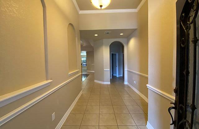 12634 Alamito Creek Gallery 3
