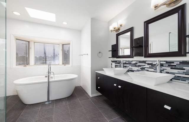 Gorgeous 4 bedroom Carlsbad Oasis! Gallery 3