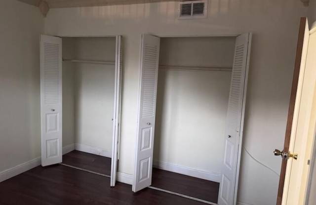 1010 COUNTRY CLUB Drive Gallery 1