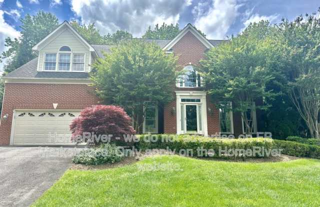 8308 Holly Haven Ln - 8308 Holly Haven Lane, Crosspointe, VA 22039