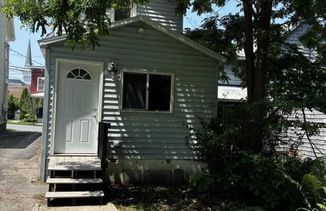 44 S Perry Street Gallery 4