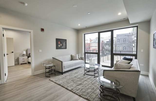 451 East Pershing Road Gallery 3
