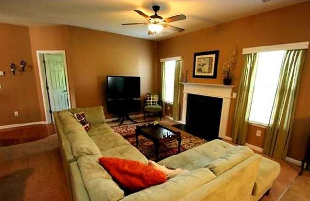 9116 Rowe Court Gallery 3