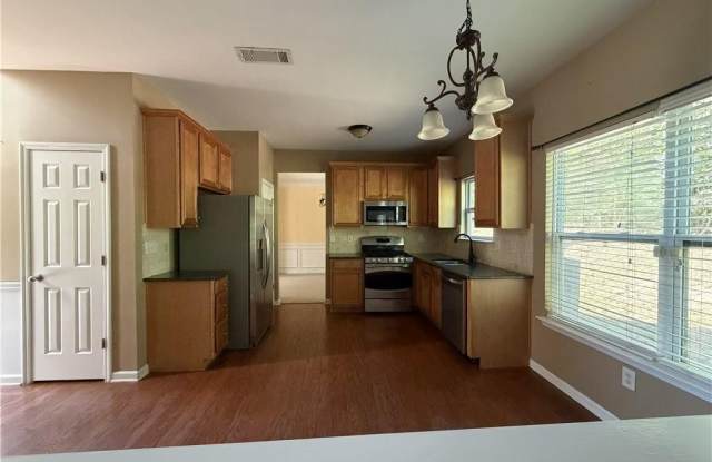 945 Tree Top Drive Gallery 3