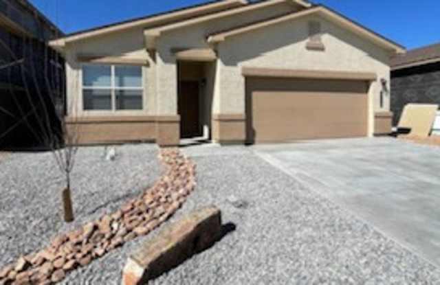 2116 Solitaire Street NortheastNew photos photos
