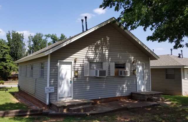 1 bedroom duplex Across St.from SWOSU photos photos 1 bedroom duplex Across St.from SWOSU photos photos