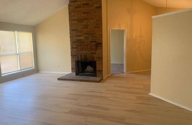 133 W Bancroft Drive W Gallery 3