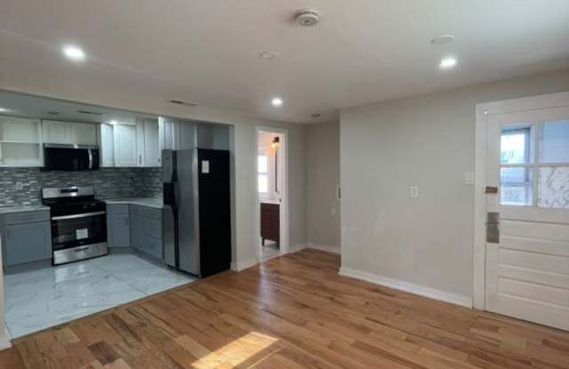Beautiful 2-Bedroom Apartment | 97 Cedar St, Apt 2 – New Haven, CT Gallery 1
