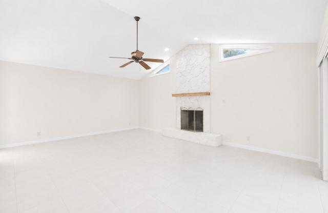 5055 Northwest 89th Way Gallery 3