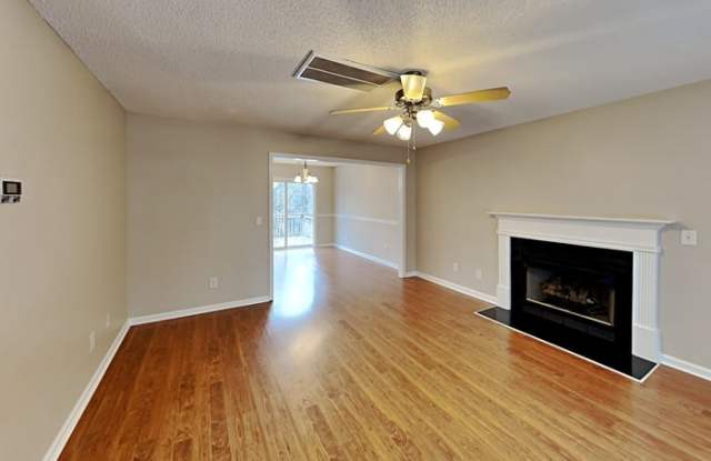 4314 Timberwood Drive Gallery 4