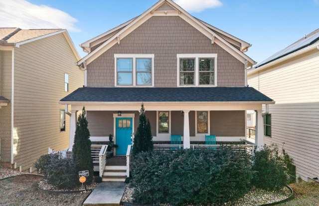 Charming 3BR House in Stone Mountain Gallery 1