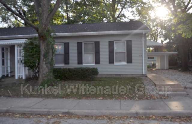 318 N Jackson - 318 North Jackson Street, Belleville, IL 62220