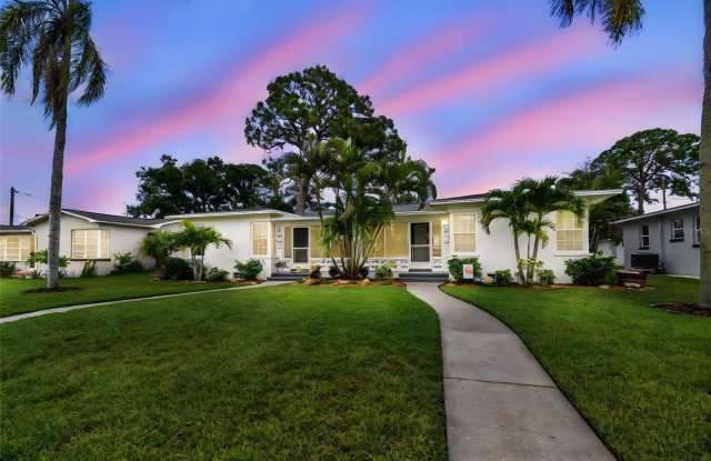 275 MATEO WAY NE photos photos