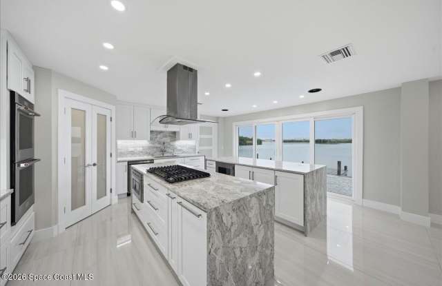415 Island Drive Gallery 3