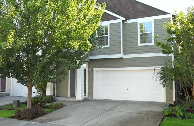 234 SE 43rd Avenue ~ MOVE IN SPECIAL! photos photos
