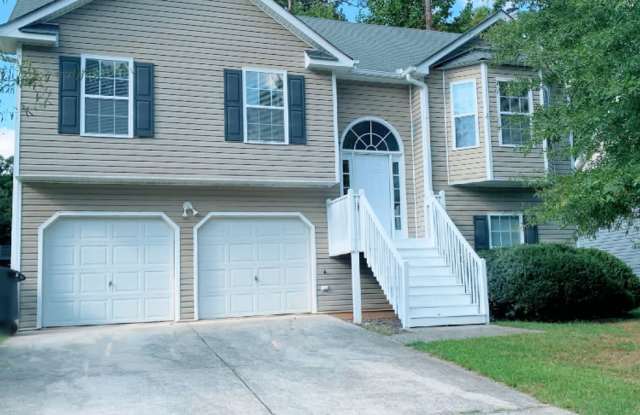 Close to it all! - 6976 Pine Shadow Way, Douglasville, GA 30187
