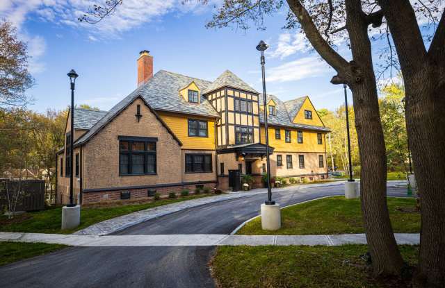 105 Westbourne Ln - Rm 8 photos photos