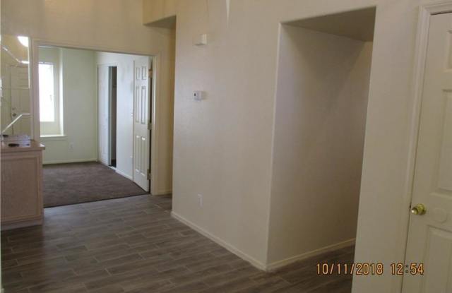 1827 Grand Prairie Avenue Gallery 4