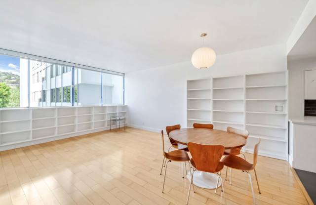 17350 Sunset Boulevard photos photos