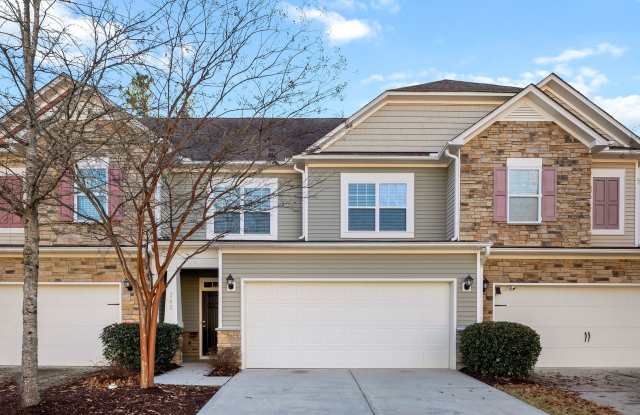 3 Bedroom - Cary Townhome in Central Location!!! Close to 540 and Research Triangle Park! - 148 Skyros Loop, Cary, NC 27519