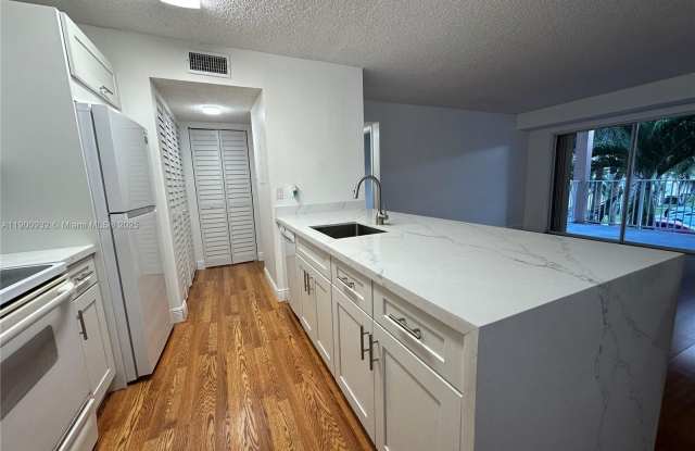 10421 SW 157th Pl - 10421 Southwest 157th Place, The Hammocks, FL 33196 10421 SW 157th Pl - 10421 Southwest 157th Place, The Hammocks, FL 33196