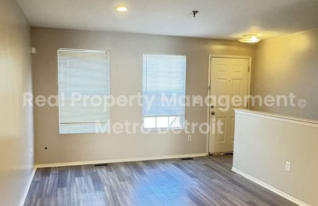 COZY CONDO LIVING Gallery 3