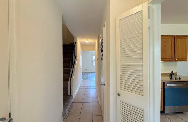 4104 SIDEBURN Road Gallery 2