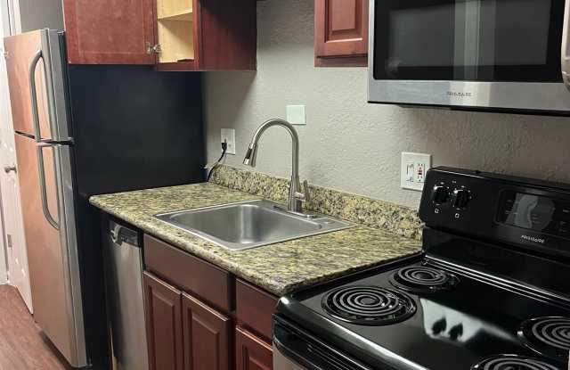 Greentree Apartments - Beautiful Remodeled Aprtments photos photos