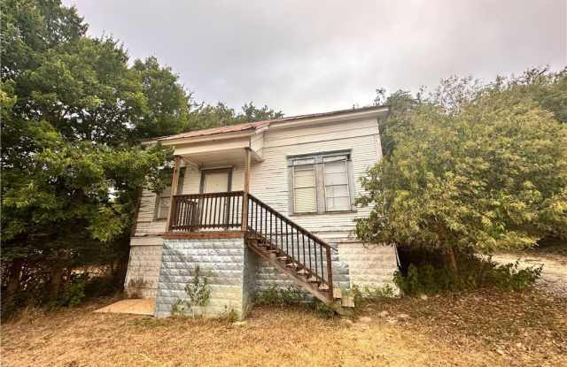 244 W Sessom Drive - 244 West Sessom Drive, San Marcos, TX 78666 244 W Sessom Drive - 244 West Sessom Drive, San Marcos, TX 78666