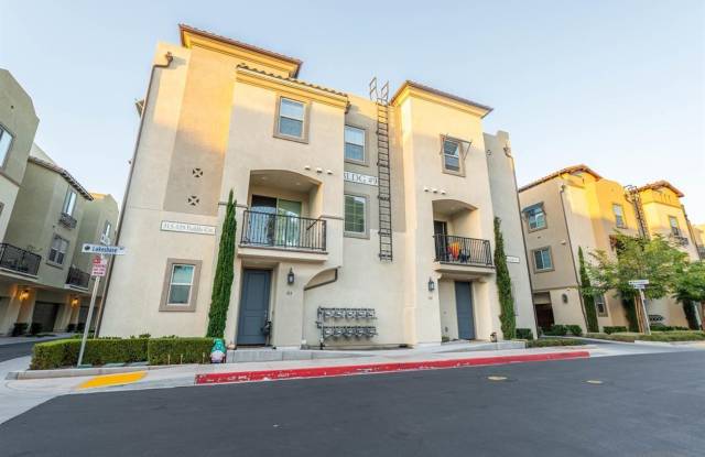 Riverview Townhome in Santee - 320 Waverunner Court, Santee, CA 92071