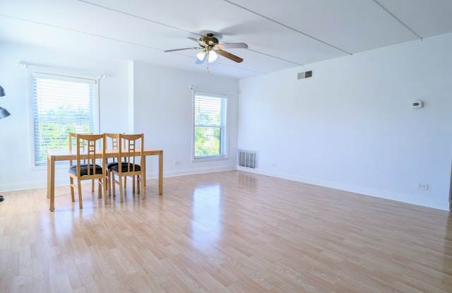 2610 Oakton Street - 5W#5W Gallery 3