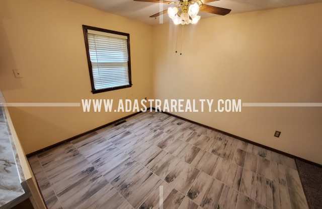 Very Nice Home in South KCMO-Available NOW!! - 5327 East 100th Street, Kansas City, MO 64137